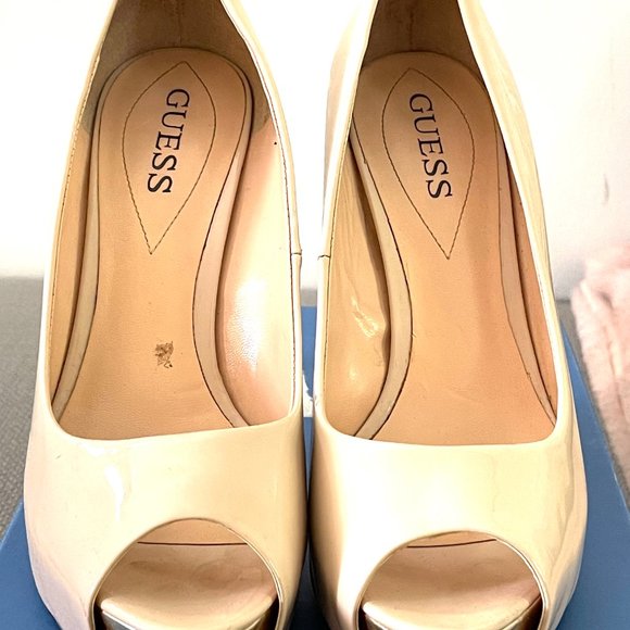 Gold Heel Platform Pump - Picture 3 of 3